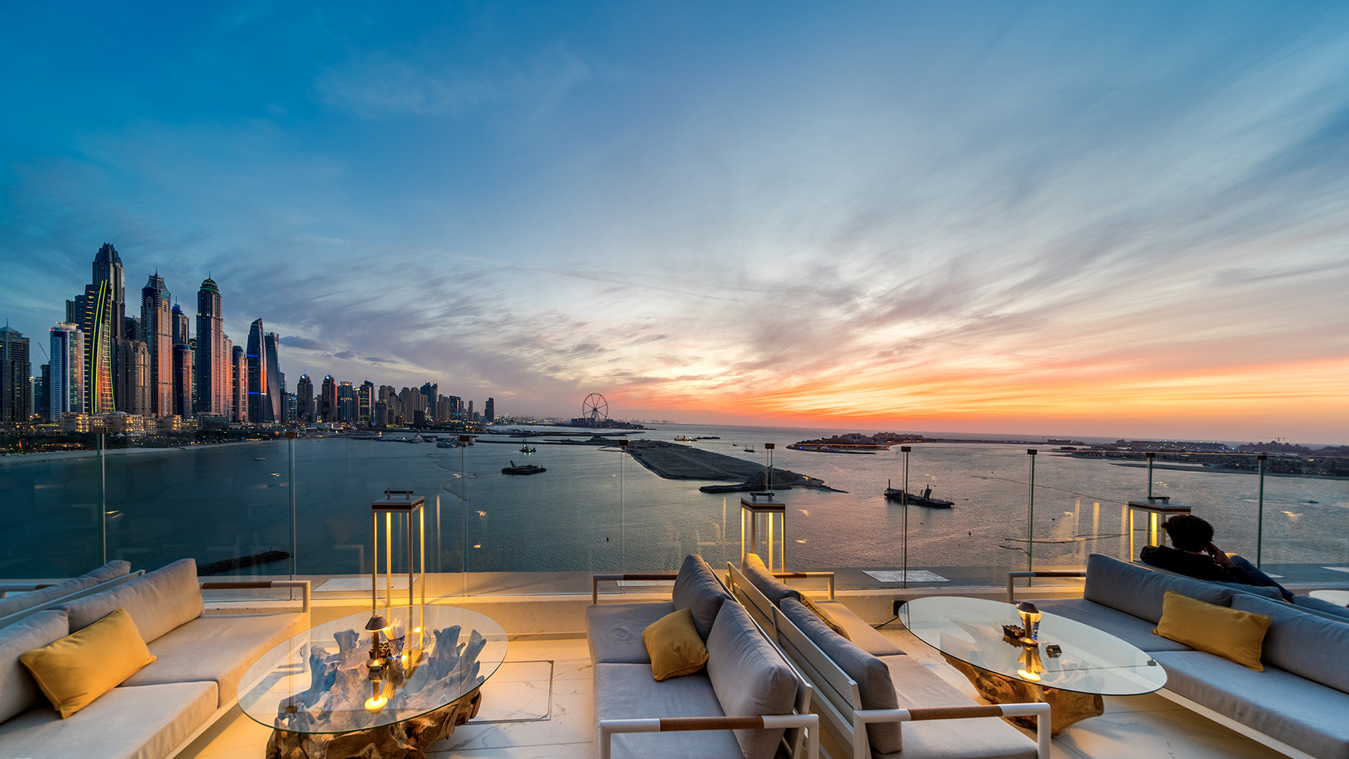 Five luxe jbr 5. Five Luxe Дубай. Five Luxe JBR 5 Dubai. VOCO Monaco Dubai 5* Lux (Dubai - World Islands (пляж)). Отель Stella di mare Dubai Marina 5 красивые картинки.